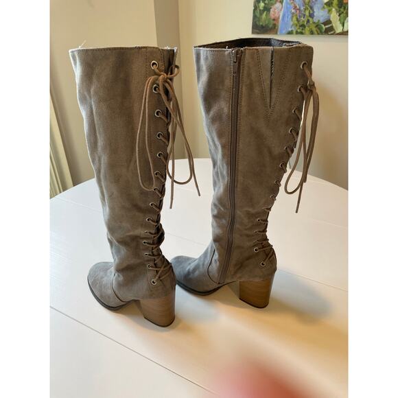 Solely Black By BKE Landon Tall Lace Back Heel Boots Knee High Size 7.5 Taupe - Picture 3 of 16